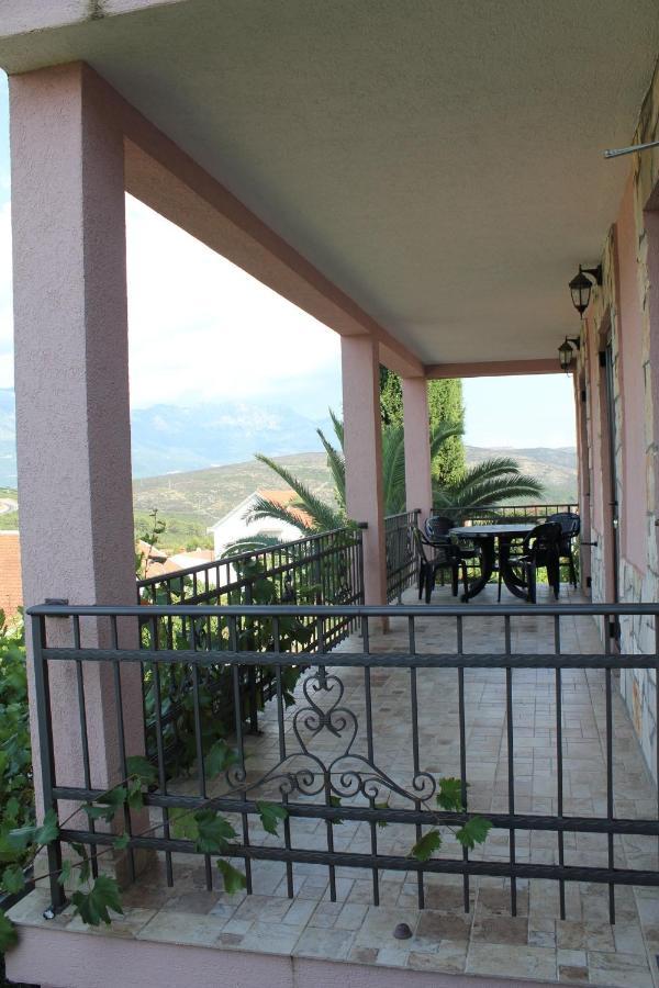 Villa Malina New Tivat Exterior photo