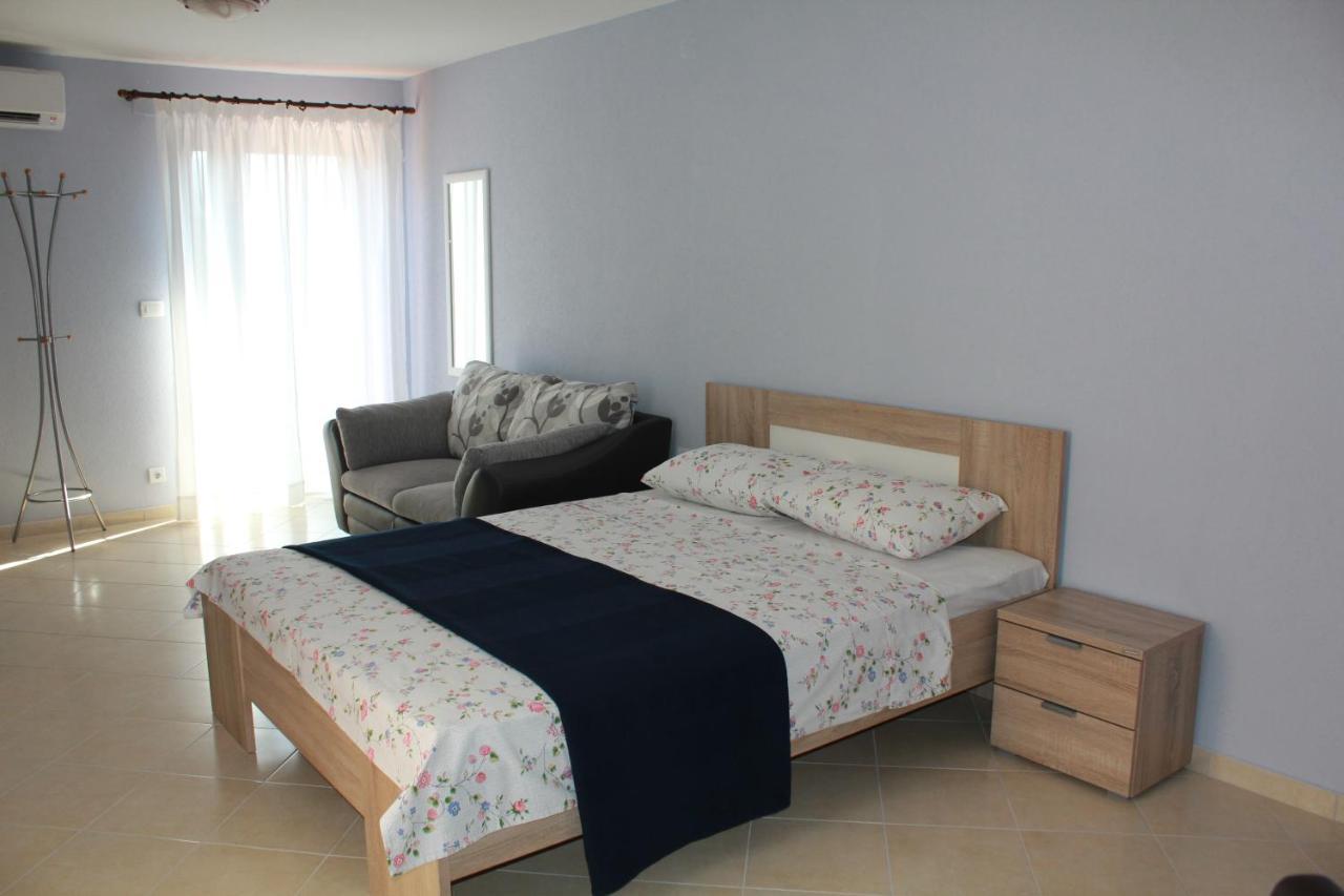 Villa Malina New Tivat Exterior photo